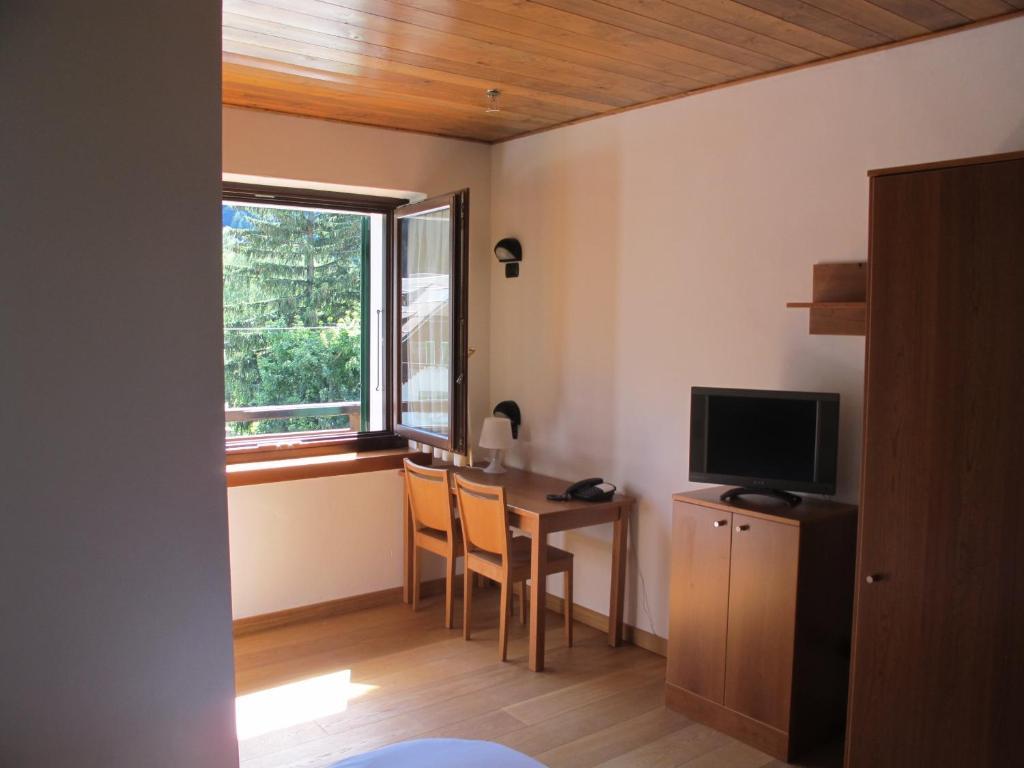 לינה וארוחת בוקר מקוניאגה Casa Alpina Don Guanella חדר תמונה
